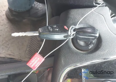 2014 Chrysler 200 Lx z USA, uszkodzony, nr VIN 1C3CCBAB9EN231381